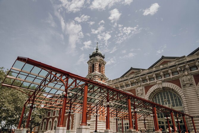 Statue of Liberty Express: Museum, Statue Grounds, Battery Park - Practical Details: Group Size and Accessibility