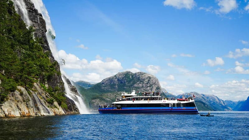 Stavanger: Lysefjorden Cruise and Preikestolen Hike - Key Points