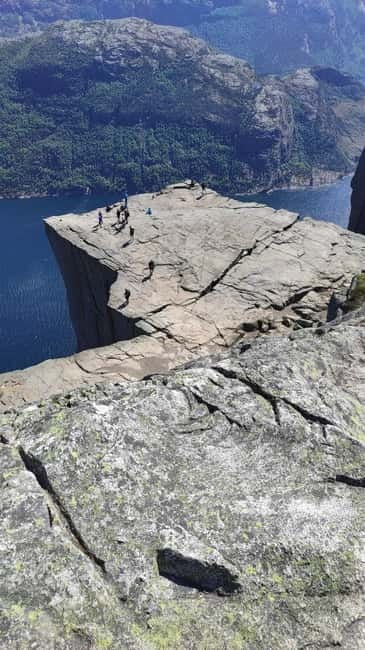 Stavanger: Pulpit rock off the beaten path - Discover the Unique Adventure of Preikestolen Off the Beaten Path