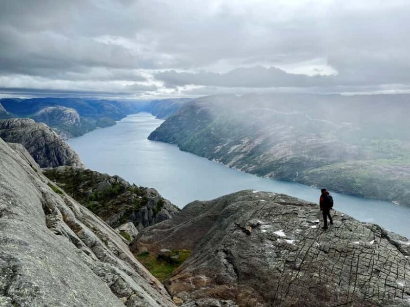 Stavanger/Sandnes: Preikestolen Guided Hidden Nature Hike - Starting Point and Transportation in Norway