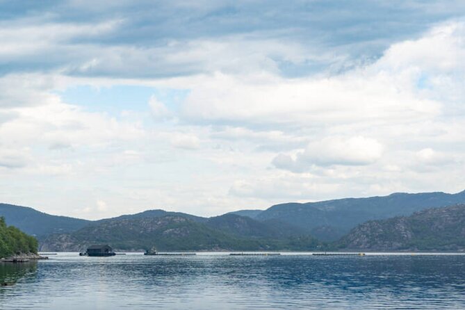 Stavanger: Waterfalls, Caves and Rock Tour By Sea - Experiencing Waterfalls and Mountain Water Tasting