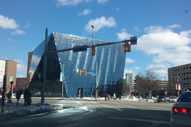 Step on Guide- Using Your Vehicle - Exploring Little Italy: The First Stop
