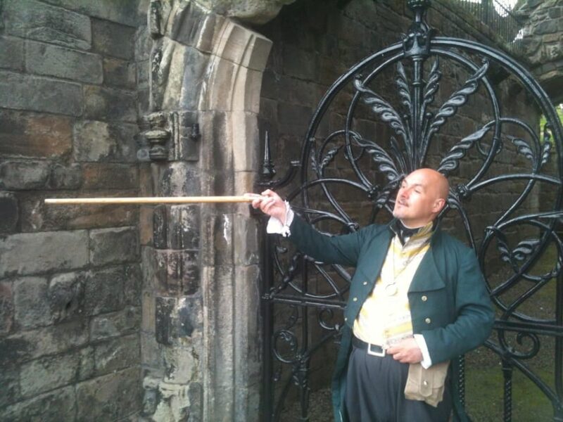 Stirling Castle and the Old Town: Private Walking Tour - The Passionate Local Guides and Storytelling Style