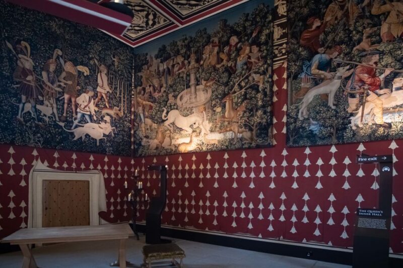 Stirling Castle: Skip-the-Line Guided Tour in Spanish - Key Points