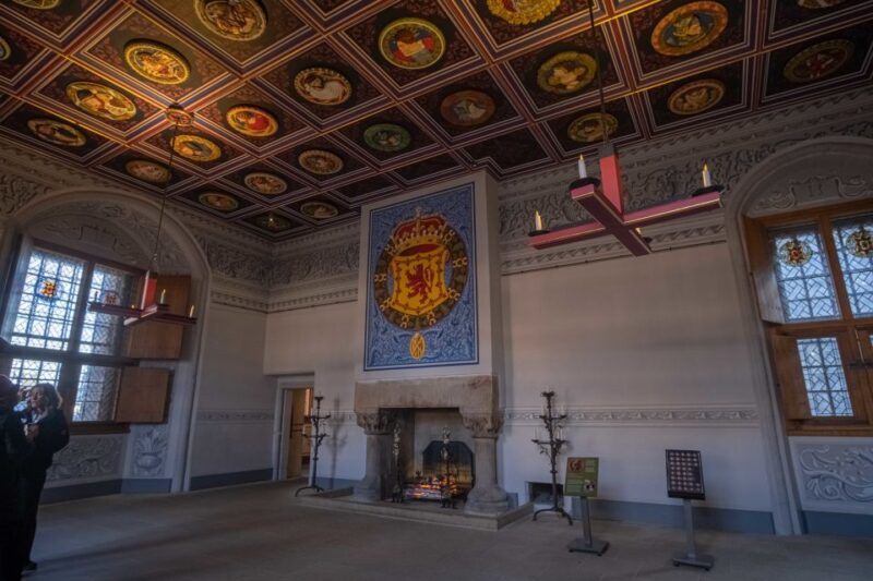 Stirling Castle: Skip-the-Line Guided Tour in Spanish - Reviews and Visitor Feedback