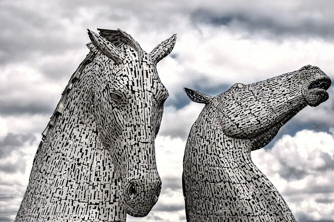 Stirling Castle, Whisky & Kelpies Tour starting Edinburgh - From the Historic to the Modern: Stirling Castle