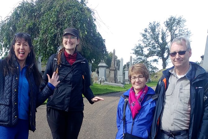 Stirling Old Town Daily Walking Tour (11am & 2pm) - Starting Point and Tour Duration