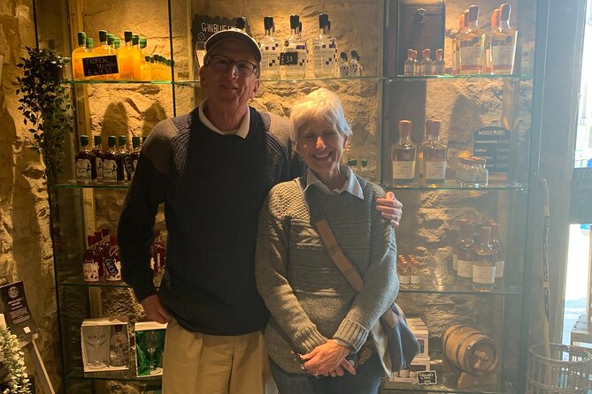 Stirling Wee Walk and A Gin - Stirling Wee Walk and A Gin: An Engaging Blend of History and Spirits for $82.58