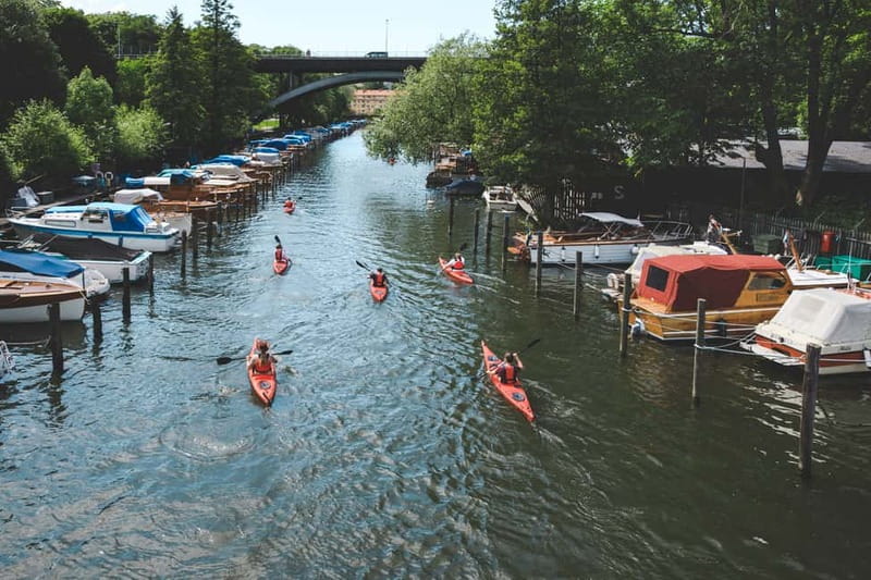 Stockholm: 2-Hour Guided Kayak Tour in City Center - The Experience of Kayaking in Stockholms City Center