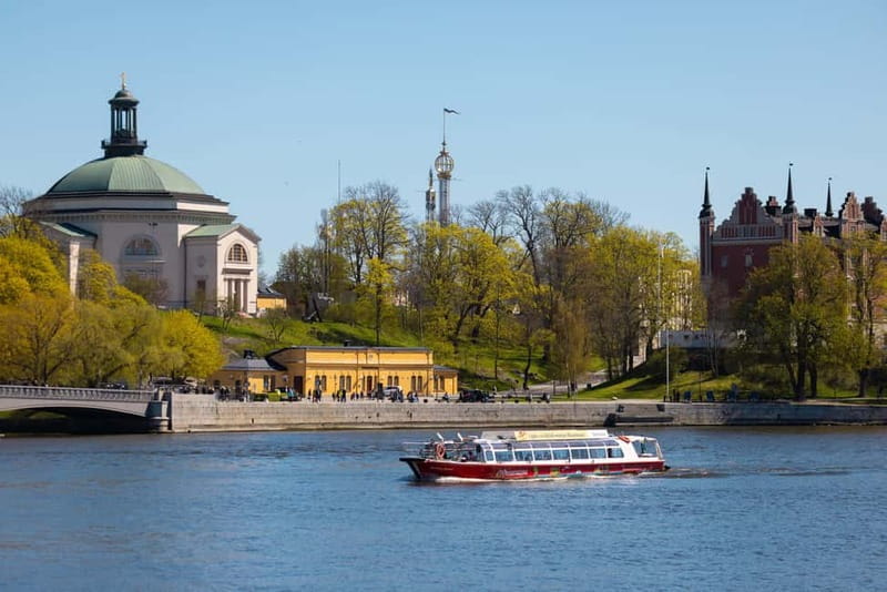 Stockholm: City Cruise with Fresh Pizza - Scenic Stockholm Boat Tour with Delicious Pizza