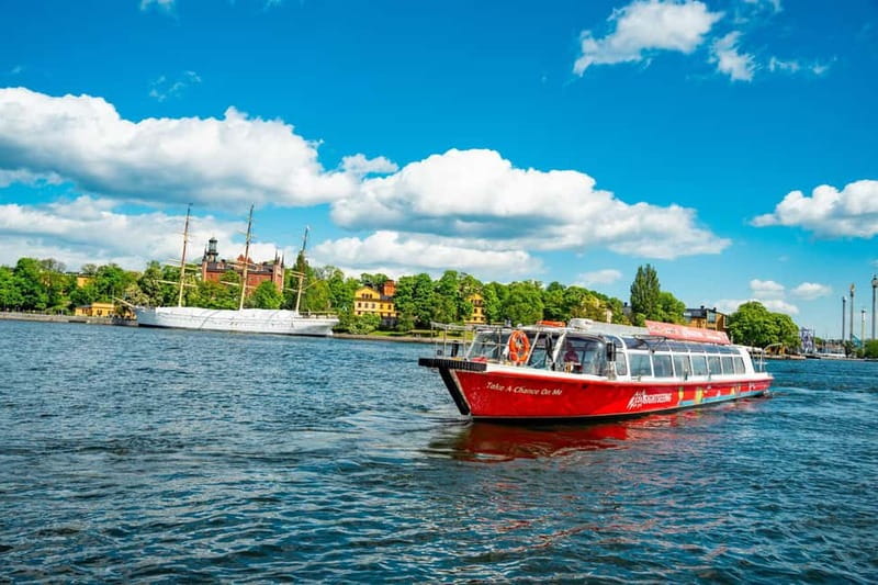 Stockholm: City Cruise with Fresh Pizza - What You See on the Cruise: Landmarks and Islands