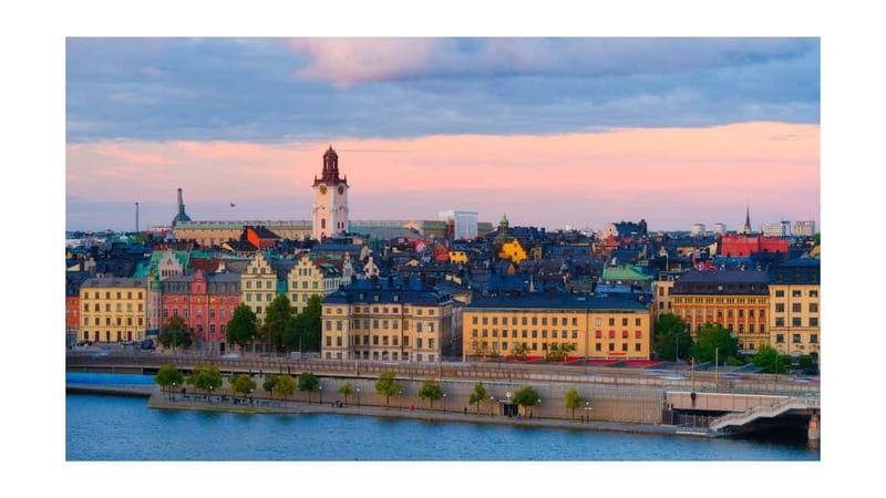 Stockholm Day Tour: Old Town, Vasa Museum & City Views - Exploring Stockholm’s Medieval Heart at Gamla Stan