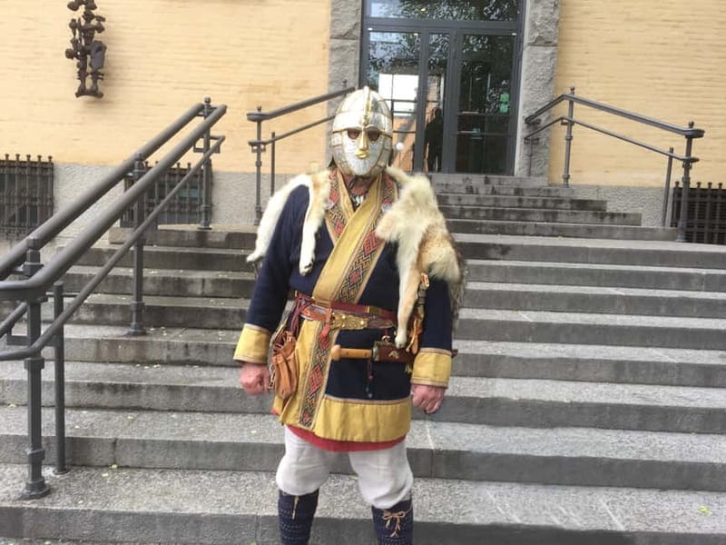 Stockholm: Full-Day Guided Sightseeing Tour with Lunch - Exploring the Royal Residences: Drottningholm Palace and the Royal Palace