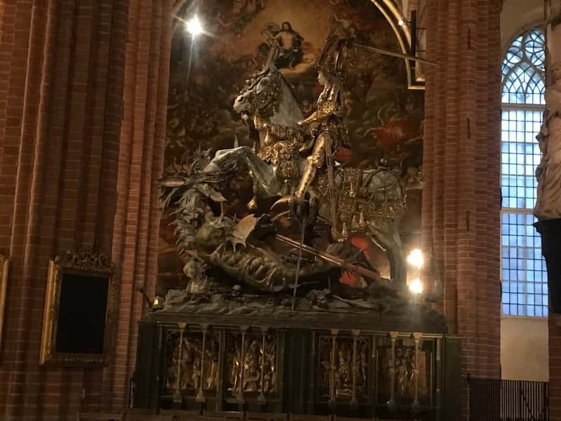 Stockholm: Full-Day Guided Sightseeing Tour with Lunch - The Story of the Riddarholmen Island and Its Monuments