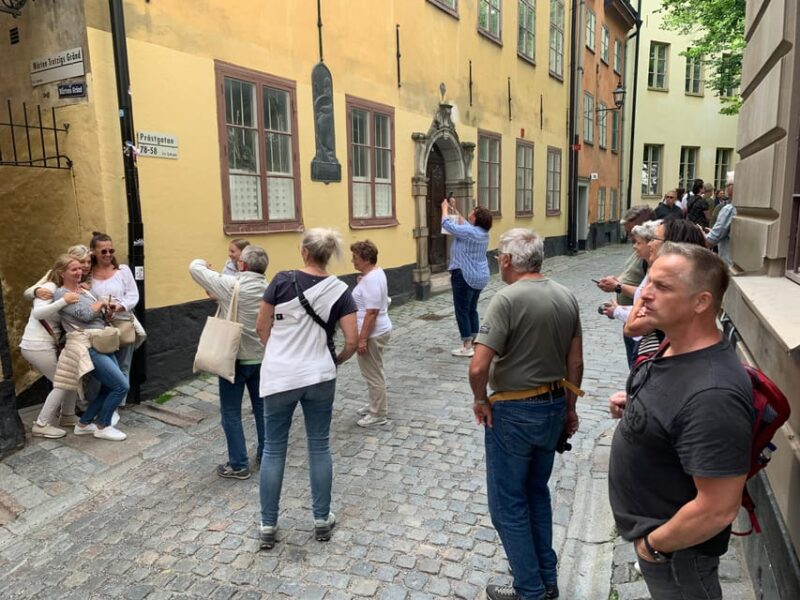 Stockholm: Guided Historic Old Town Walking Tour with Local - Visiting the German Church and Riddarholmen Church