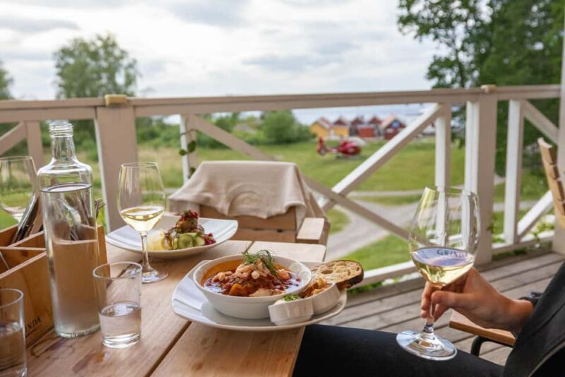 Stockholm Helicopter Tour with Lunch at Grinda - Starting Point at Bromma Airport for Easy Access