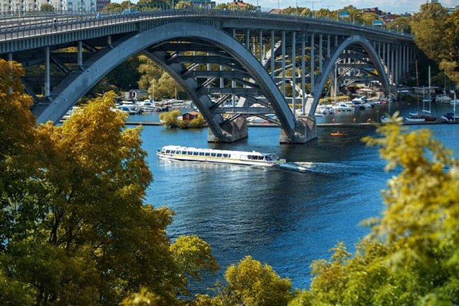 Stockholm Highlights Boat Tour - Stockholm’s Central Bridges and Waterways