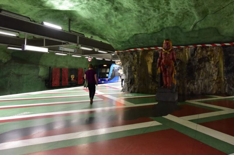 Stockholm Metro Tour - Rådhuset Station: The Viking Grotto of Stockholm