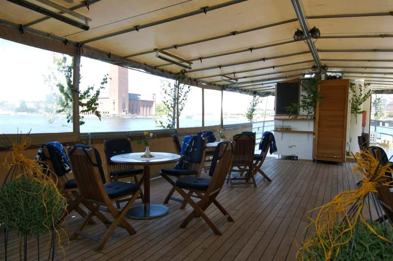 Stockholm: Midsummer Archipelago Boat Tour Live Guide DE/EN - Exploring Stockholm’s Archipelago on a Guided Boat Tour