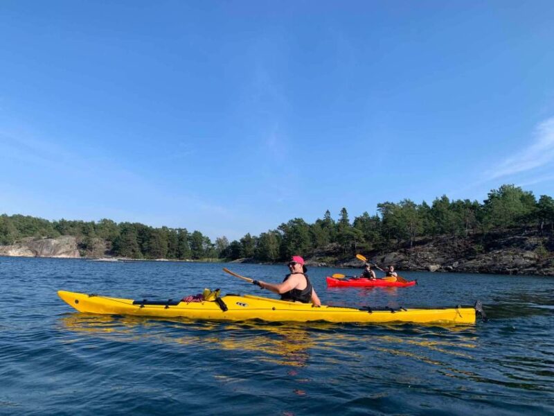 Stockholm: Morning Kayak Tour in the Archipelago with Lunch - Small Group Paddling and Safety Instructions