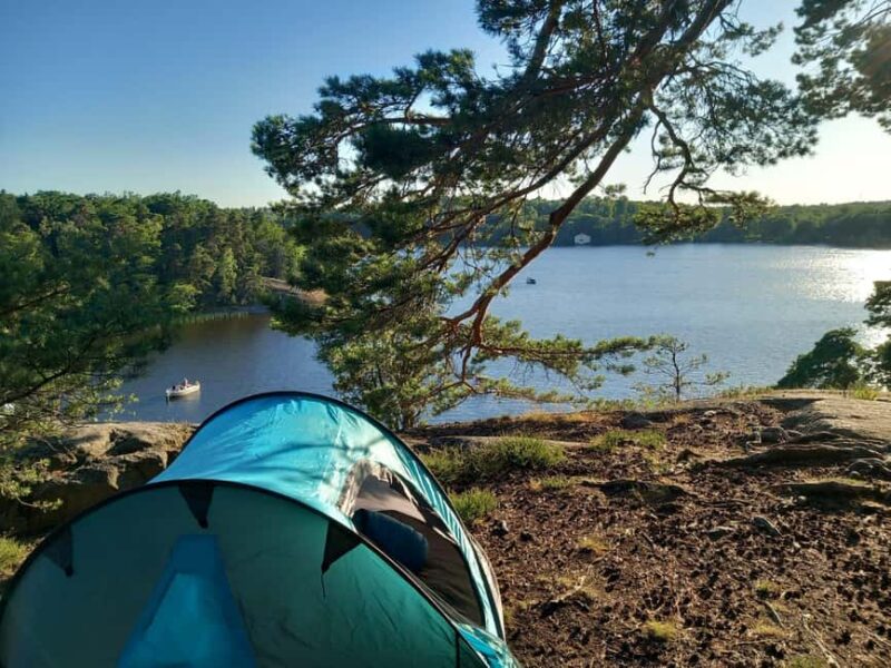Stockholm nature: Outdoor daycamping with Campfire - Starting Point at Sjöhuset and the Walk into Nature