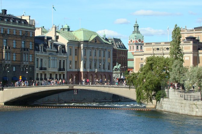Stockholm Old Town and the Viking Museum, a Small Group Walking Tour - View the Royal Palace and Historic Monuments