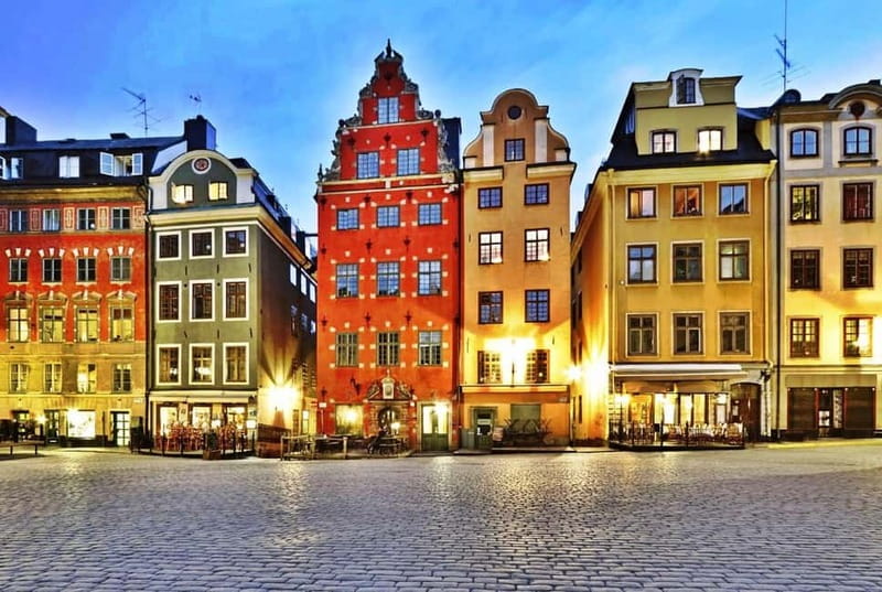 Stockholm: Old Town Walking Tour - Accessibility and Group Size