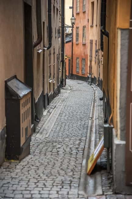 Stockholm: Old Town Walking Tour - Key Points