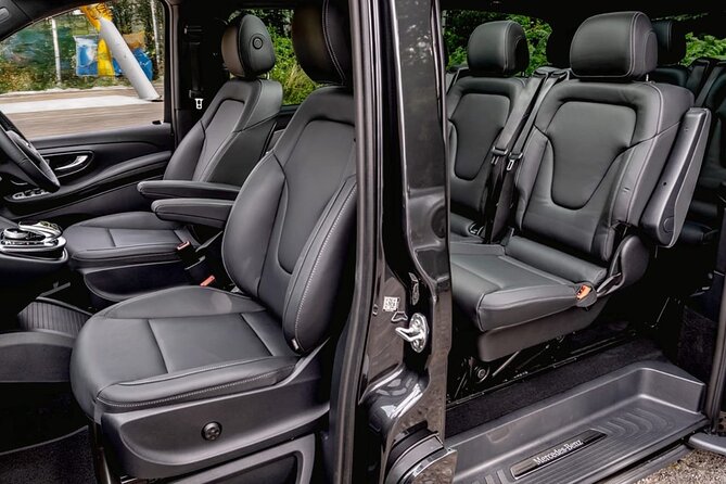 Stockholm- Private transfer to/from Arlanda Airport and city - Flexibility and Customer Service