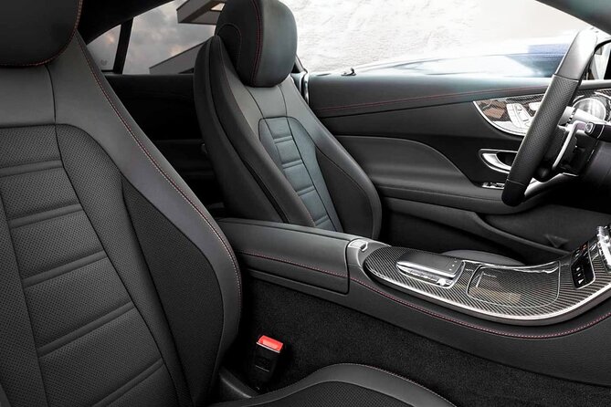 Stockholm- Private transfer to/from Arlanda Airport and city - How the Service Handles Flight Delays and Luggage