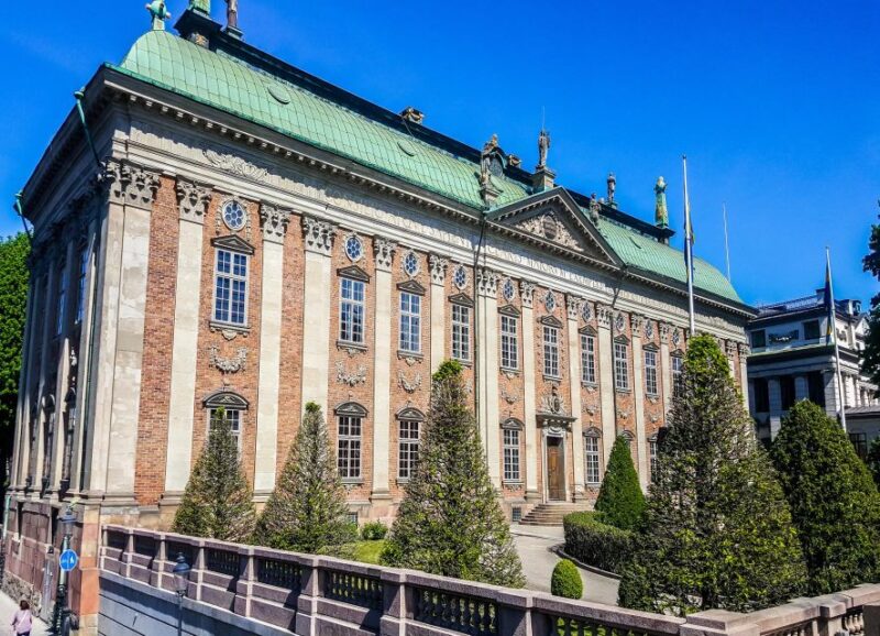 Stockholm Royal Palace Museums Gamla Stan Skip-the-line Tour - Exploring the Royal Palace with a Private Guide