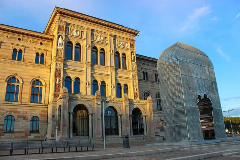 Stockholm: Scandinavian Architecture & Design Ostermalm Tour - Final Stop at the National Museum and Sunset Views