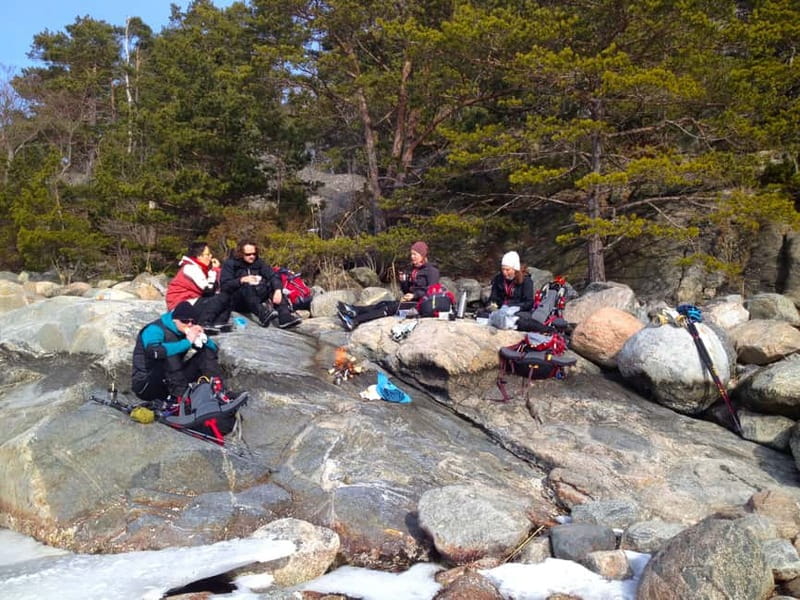 Stockholm: Skating on Natural Ice Introductory Tour - Stockholms Natural Ice and Prime Meeting Location