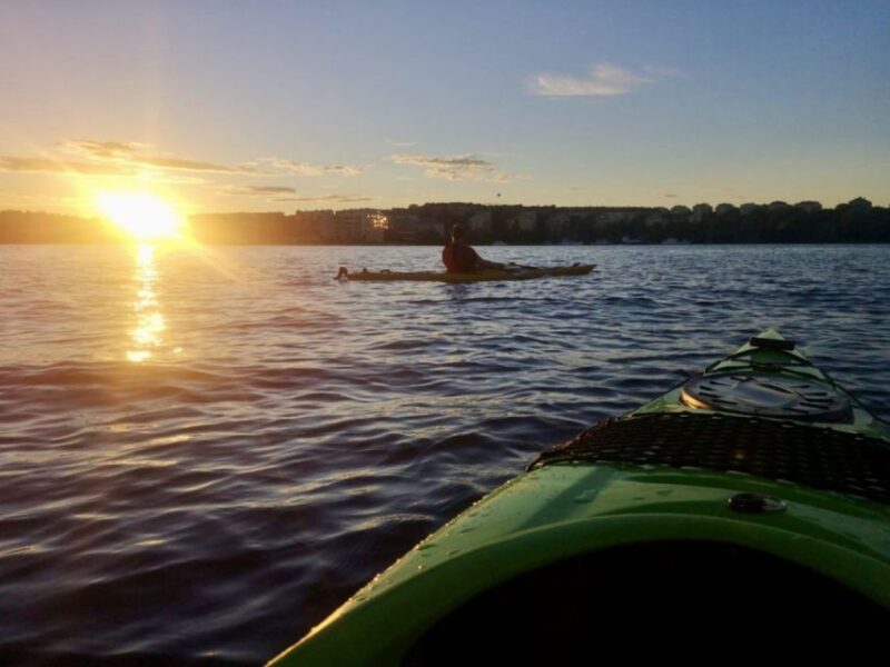 Stockholm: Sunset Kayak Tour in the City + Swedish Fika - Explore Stockholm from the Water at Sunset with a Guided Kayak Tour and Swedish Fika