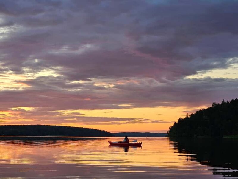 Stockholm: Sunset Kayak Tour on Lake Mälaren with Tea & Cake - The Guided Kayaking Experience