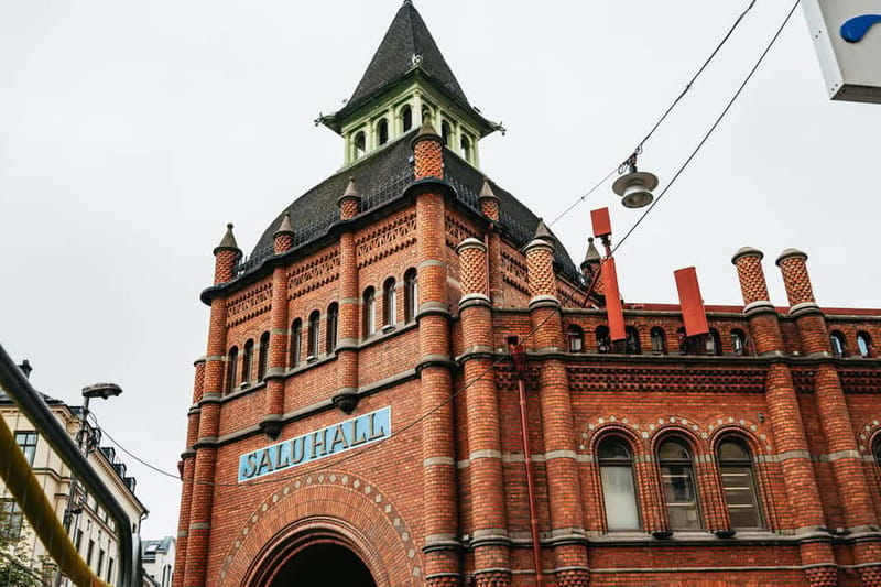 Stockholm: Swedish Food Guided Walking Tour - Exploring Gamla Stan and the Old Towns Historic Houses