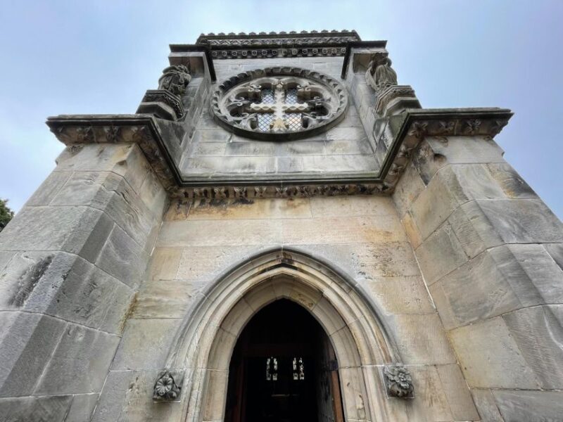 Stone & Story: Rosslyn Chapel & Melrose Abbey Day Trip - Logistics: Seamless Transfers and Customized Experience