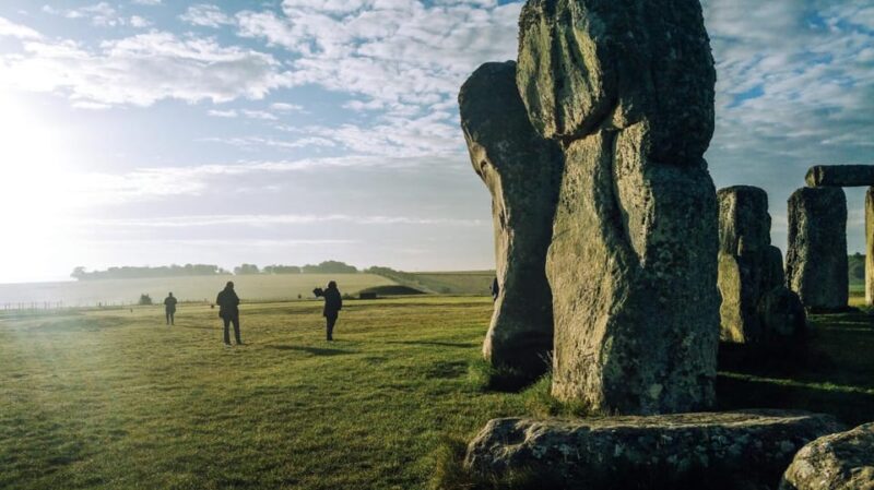 Stonehenge: App Guided Tour + Admission Included - The App-Guided Experience: How It Works