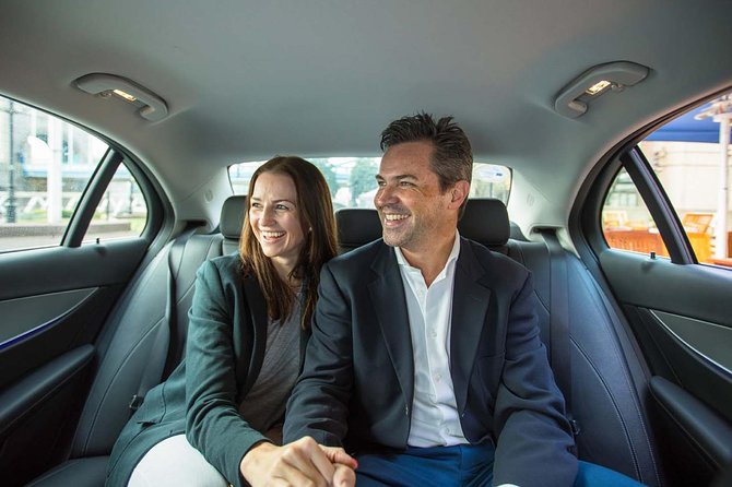 Stonehenge & Bath Private Car Tour from London - Expert Guides and Engaging Commentary