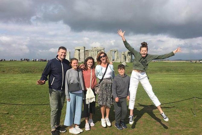 Stonehenge & Bath Private Day Tour from London - Visiting Stonehenge: The Mystical Ancient Site
