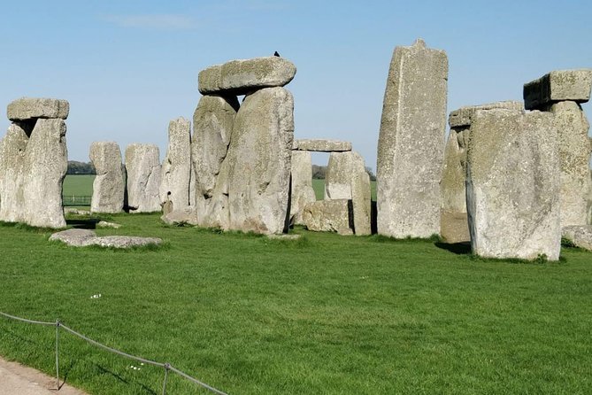 Stonehenge & Bath Private Day Tour from London - The Guides: Knowledge, Friendliness, and Personalization