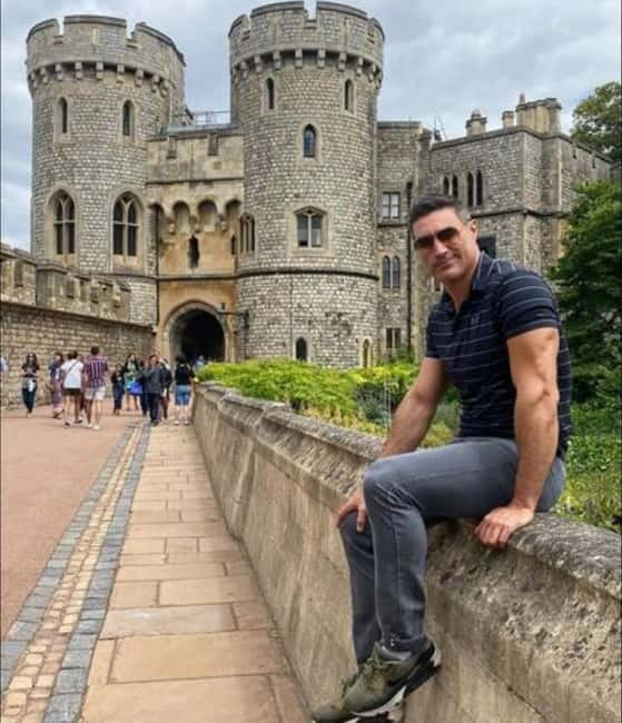 Stonehenge, Bath, Windsor, Cotswolds Villages - Windsor Castle and the Changing of the Guard Schedule