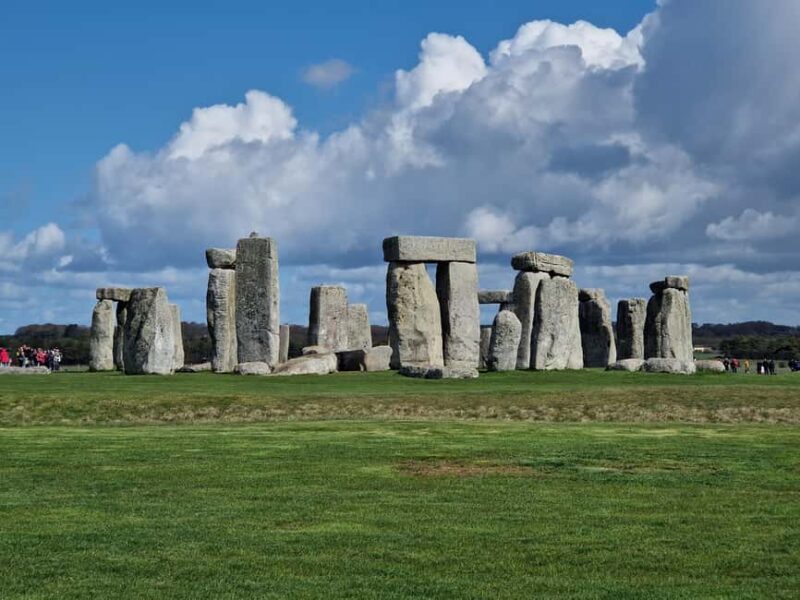 Stonehenge half day tour. - A Small Group Tour with a Focus on Scenic and Historic Wiltshire