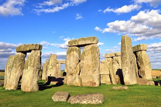 Stonehenge In A Private Vehicle Service From London With Admission Tickets - Key Points