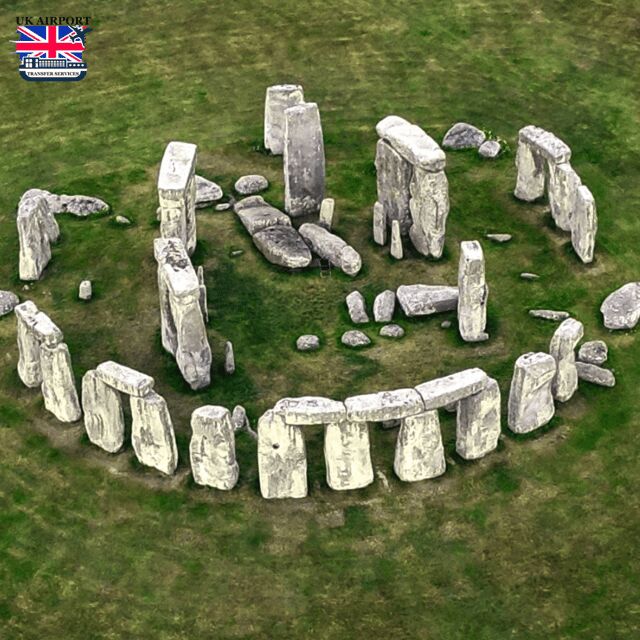 Stonehenge Tour: Journey into Ancient Mysteries - Exploring Stonehenges Visitor Center Exhibits and Reconstruction