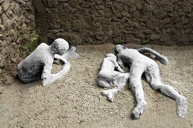 Stories of Pompeii: Small Group tour with archeology expert guide - Practical Tips for Visiting Pompeii on This Tour