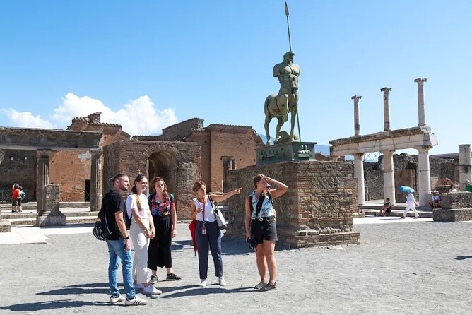 Stories of Pompeii: Small Group tour with archeology expert guide - What Sets This Tour Apart