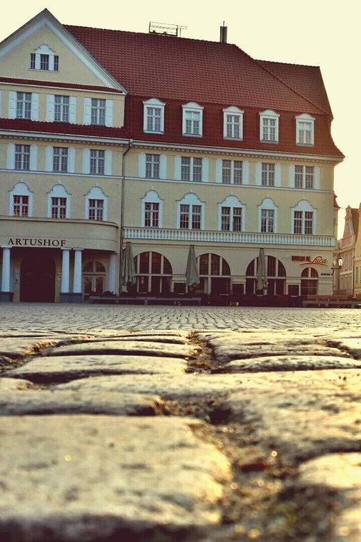 Stralsund Private Guided Walking Tour - Key Points