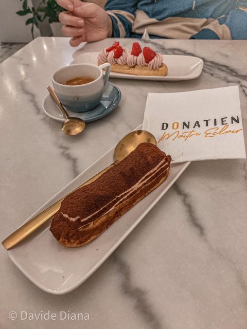 Strasbourg: Gastronomic and Walking Tour in the Old Town - Sampling Strasbourg’s Street Food: Knacks sur Choucroute