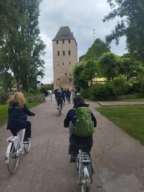 Strasbourg: Guided Bike Tour with a Local Guide - Parks, Bridges, and Historic Walls